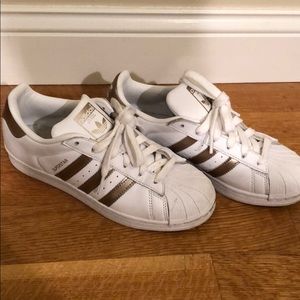 Women’s Adidas Rose Gold Superstar Sneaker